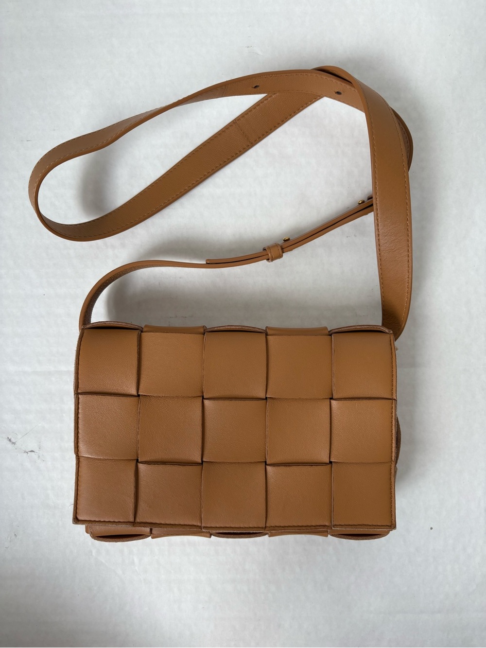 Bottega Veneta Cassette Bag Tan Intrecciato Woven Leather Shoulder Crossbody